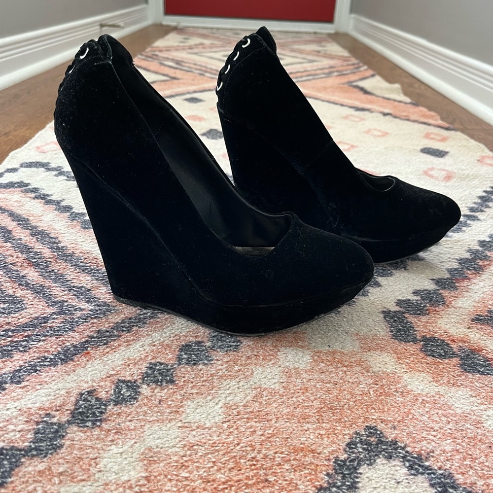 Charlotte Russe Classic Platform